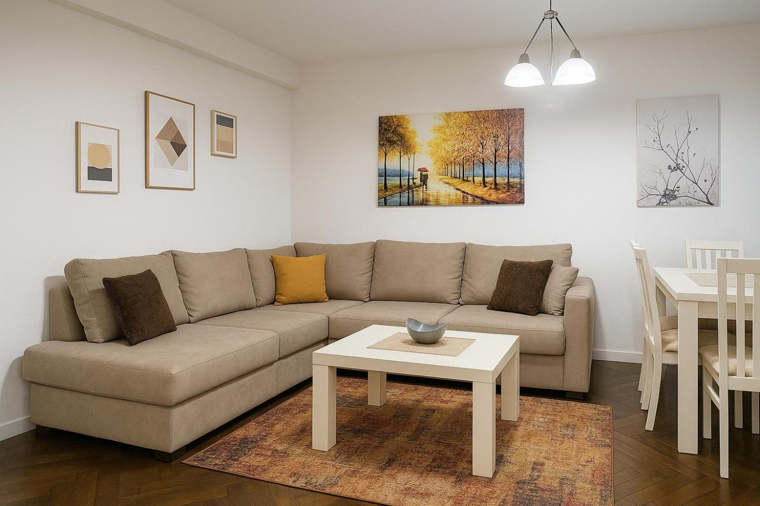 Tulips Central - Entire Apartment Tirana Exterior photo